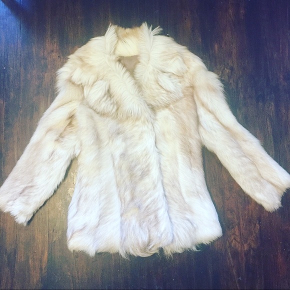 Ladies Faux Fur Coat - Picture 2 of 4